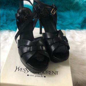 Black sandals tribute 75
